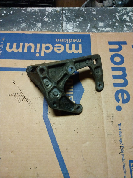 6.9 7.3 idi power steering bracket (v-belt)